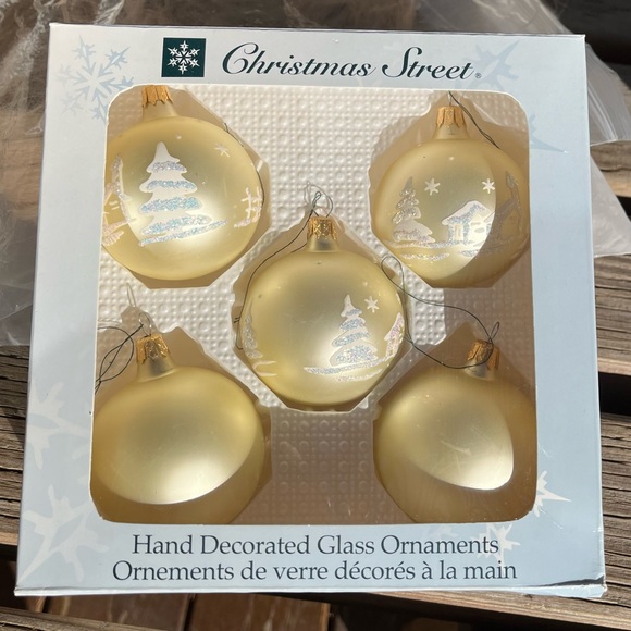 Vintage Christmas Street Glass Ornaments - Picture 3 of 10
